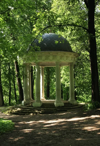 Padiglione Del Tempio Venere Nel Vecchio Parco Fattoria Sukhanovo Regione — Foto Stock