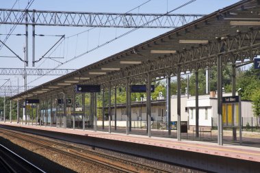 Torun 'daki Torun Parlak Tren İstasyonu. Polonya