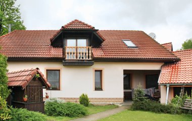 Liptovsky Mikulas yakınlarında modern bir ev. Slovakya