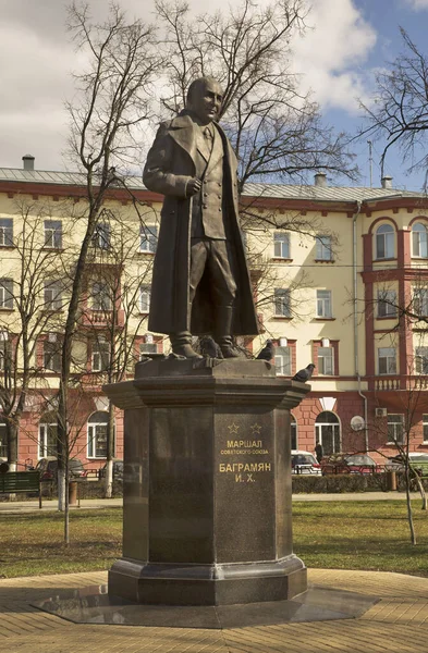 Denkmal Für Ivan Bagramjan Auf Dem Platz Der Tanker Orjol — Stockfoto