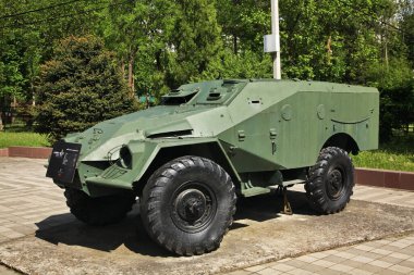 Zaferin 30. yıldönümü parkında askeri teçhizat. Krasnodar. Rusya