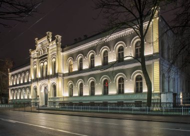 Riga 'daki Rainis Bulvarı. Letonya