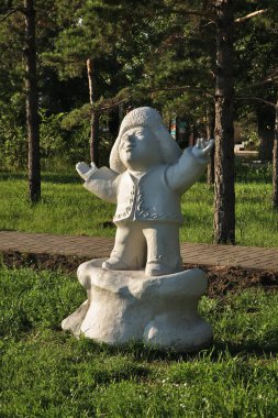 Karaganda 'daki Bukhar-Zhyrau Bulvarı' nda dekoratif heykel. Kazakistan