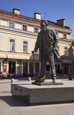 Vilnius 'taki Jonas Basanaviius Heykeli' nin manzarası. Litvanya