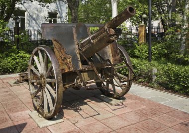 Yuzhno-Sakhalinsk 'teki yerel bilgi müzesindeki silah. Sakhalin adası. Rusya