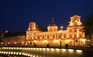 Wroclaw 'daki Ulusal Ossolinski Enstitüsü (Ossolineum). Polonya