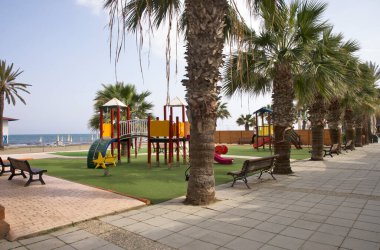Larnaca 'daki Mackenzie plajı. Kıbrıs