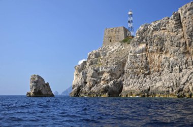 Punta Campanella, Campania 'nın bir promontudur ve 1997 yılında kurulmuştur..