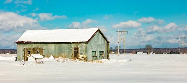 Plano Escénico Casa Cubierta Nieve Naturaleza — Foto de Stock