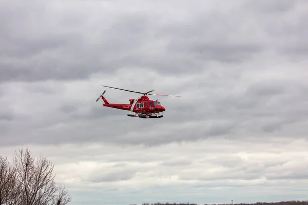 Close Shot Helicopter Flying Cloudy Sky — Stock Photo, Image