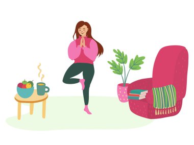  Evde yoga yapan hoş bir kız. Bir koltuk, kitaplar, içinde meyve ve çay olan bir sehpa var. O, sağlıklı yaşam tarzından dolayı sakin ve mutlu. El çizimi vektör çizimi beyaza izole edildi. 