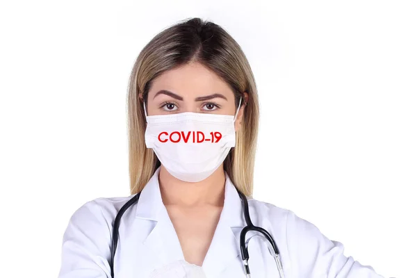 Coronavirus Covid Testo Scritto Sopra Maschera Chirurgica Medico Dottoressa Bionda — Foto Stock