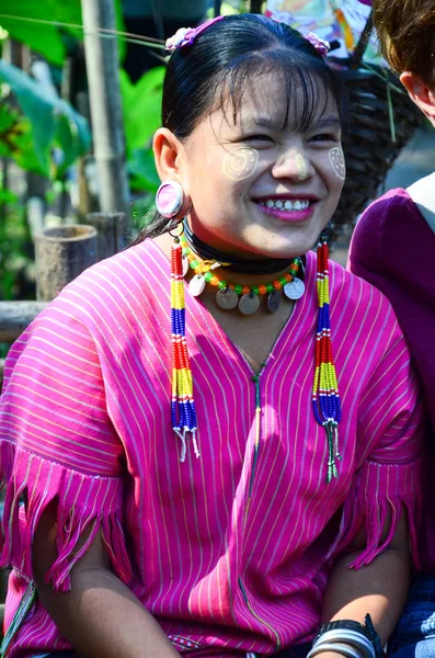 Kayan woman in Thailand hill village — Stock Photo, Image