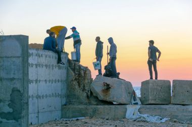 Grup Isaraeli dördüncü sınıf Okulu çocuk ve ebeveynleri 