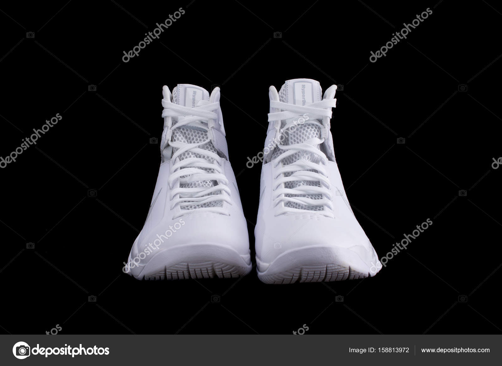 Basketball Shoes Sneakers – Stock 