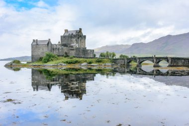 Eliean Donan Kalesi ve Loch Duich İskoçya Highlands