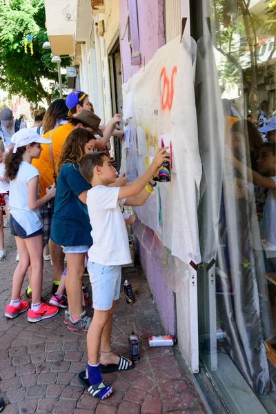 Taller de graffiti para niños y padres en Tel Aviv — Foto de Stock
