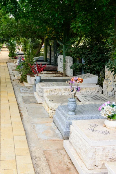 Tel Aviv Oct 2019 Modern Gravestones Secular Civil Jewish Cemetery — Stock Photo, Image