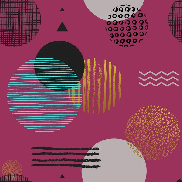 Motif moderne simple et sans couture avec des figures géométriques et des lignes de différentes couleurs et textures sur fond rose. Fond abstrait à la mode. Illustration vectorielle dans le style memphis pour l'impression textile . — Image vectorielle