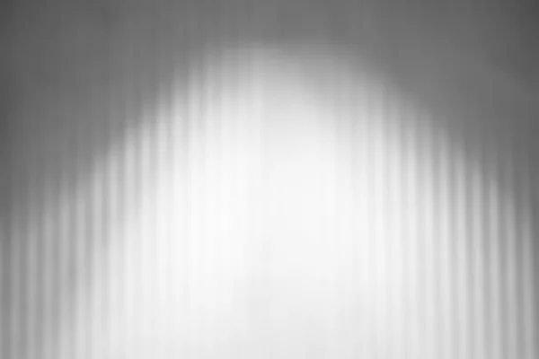 Abstrato desfocado cinza gradiente holofotes luz de fundo na parede — Fotografia de Stock