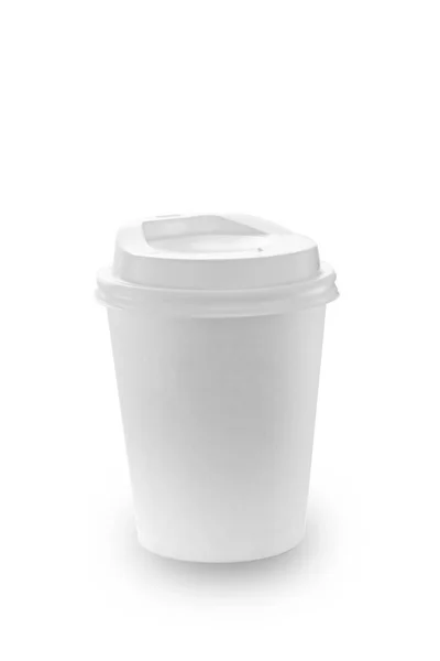 Papel en blanco taza de café aislar sobre fondo blanco para maqueta — Foto de Stock