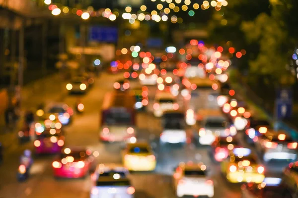 Dopravní zácpě noc v dopravní špičce na pozadí města silniční — Stock fotografie