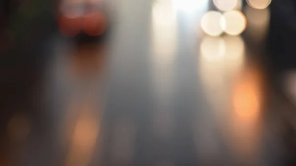 Абстрактный боке свет рефлекторный фон от дороги — стоковое фото
