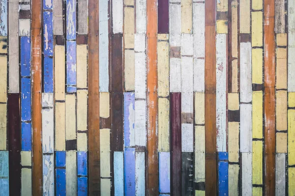 Kleurrijke oude houten muur houten materiaal textuur achtergrond vintage wallpaper — Stockfoto