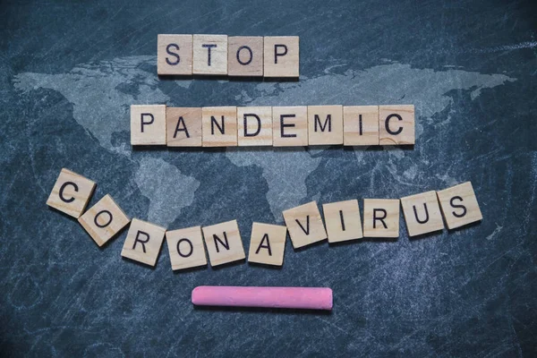 Stop Pandemia Corona Virus Parola Scritta Blocco Legno Lavagna Nera — Foto Stock