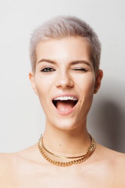 Güzel makyaj güzel kadınla