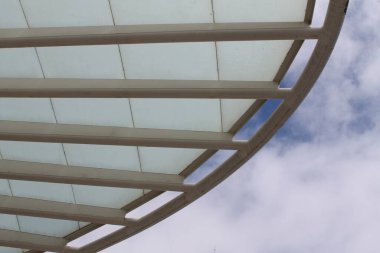 Lizbon 'daki Estaao de Oriente' nin cam ve çelik yapıları.