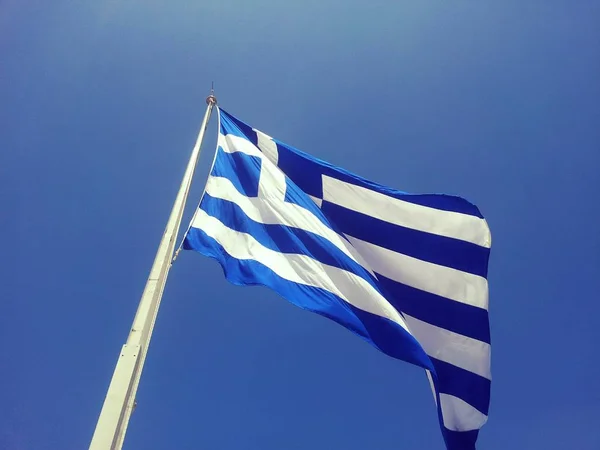 Bandera Griega Cielo Azul —  Fotos de Stock