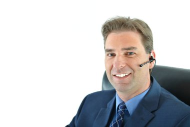 Telefon veya müşteri hizmetleri temsilcisi olarak iş adamı