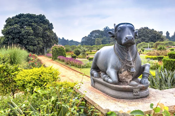 Bangalore Sarayı bahçelerine, Hindistan