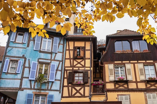 La famosa zona di Colmar "Little Venice" in autunno, Francia — Foto Stock