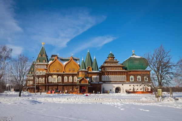 Nowoczesna rekonstrukcja drewniany Pałac w Kolomenskoje, Moskwa, Federacja Rosyjska Obraz Stockowy