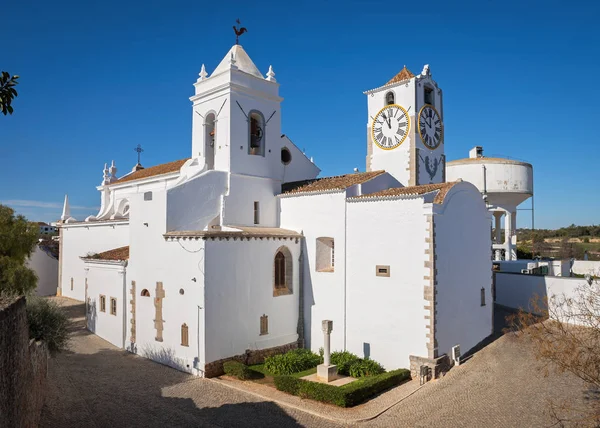 Церква Святого Марія у центрі Тавіра, Алгарве, Португалія — стокове фото