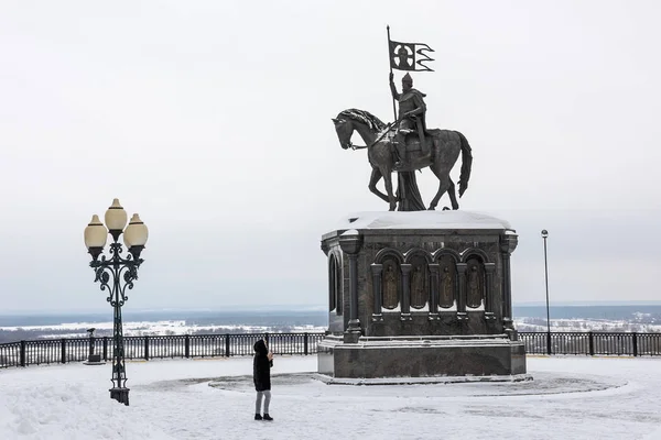 Duży pomnik założyciela miasta Władimir, książę Władimir Krasno Solnyszka — Zdjęcie stockowe
