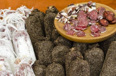 Çeşitli İspanyol tedavi et