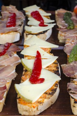 Çeşitli lezzetli baget sandviçler