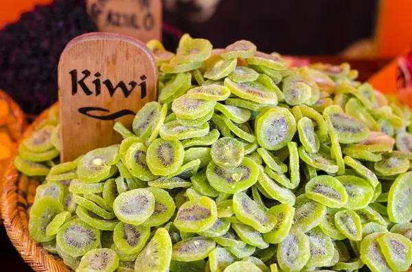 Sušené ovoce sortiment na trhu — Stock fotografie