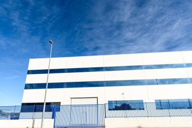 Dış endüstriyel depo