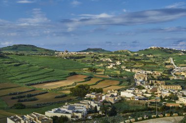 Malta 'nın komşu adası Gozo' daki Victoria şehrine bakın.