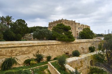 Malta City Skyline, renkli ev balkonu Malta Valletta