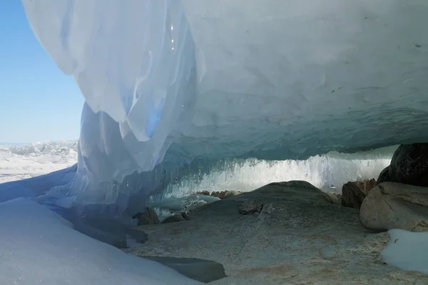 Vue Sous Les Vagues Gelées Surface Lac Gelé Recouvert Blocs — Photo