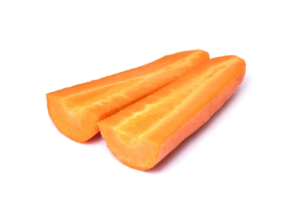 Close-up van verse sinaasappelwortel met gesneden — Stockfoto