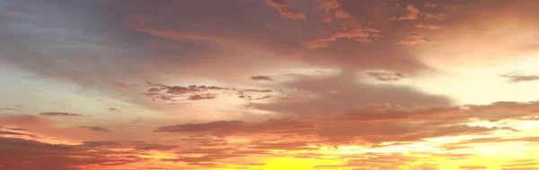 劇的な光 黄昏の空の背景 オレンジと赤の空と太陽の光を持つ美しい夕日の空と雲画像 — ストック写真