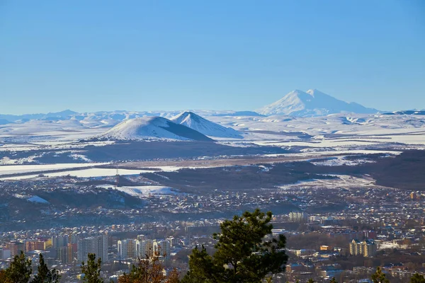 North Caucasus. Pyatigorsk. The mountains. Elbrus — Stock Photo, Image