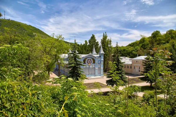 Pyatigorsk. Parque resto "Zvetnik". Museo "Galería Lermontov " — Foto de Stock