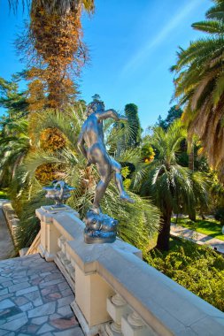 Sochi. Milli Park Botanik Bahçesi. Sonbahar